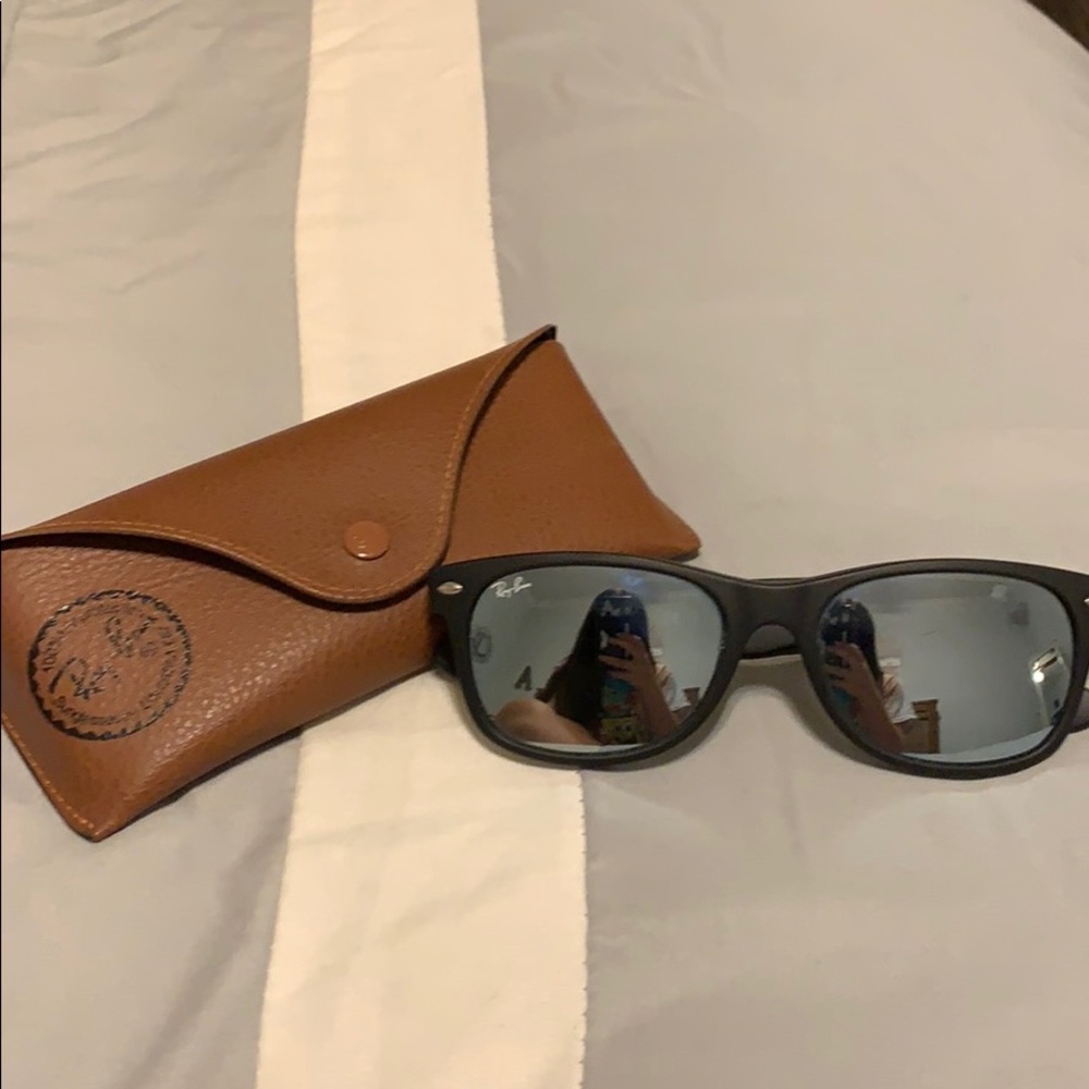 Ray- Ban wayfarer